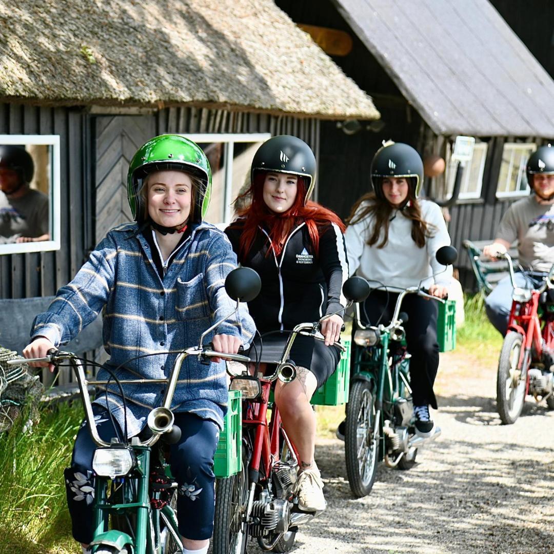 Stoberiet Hostel Svendborg Exterior photo Danish children on bicycles