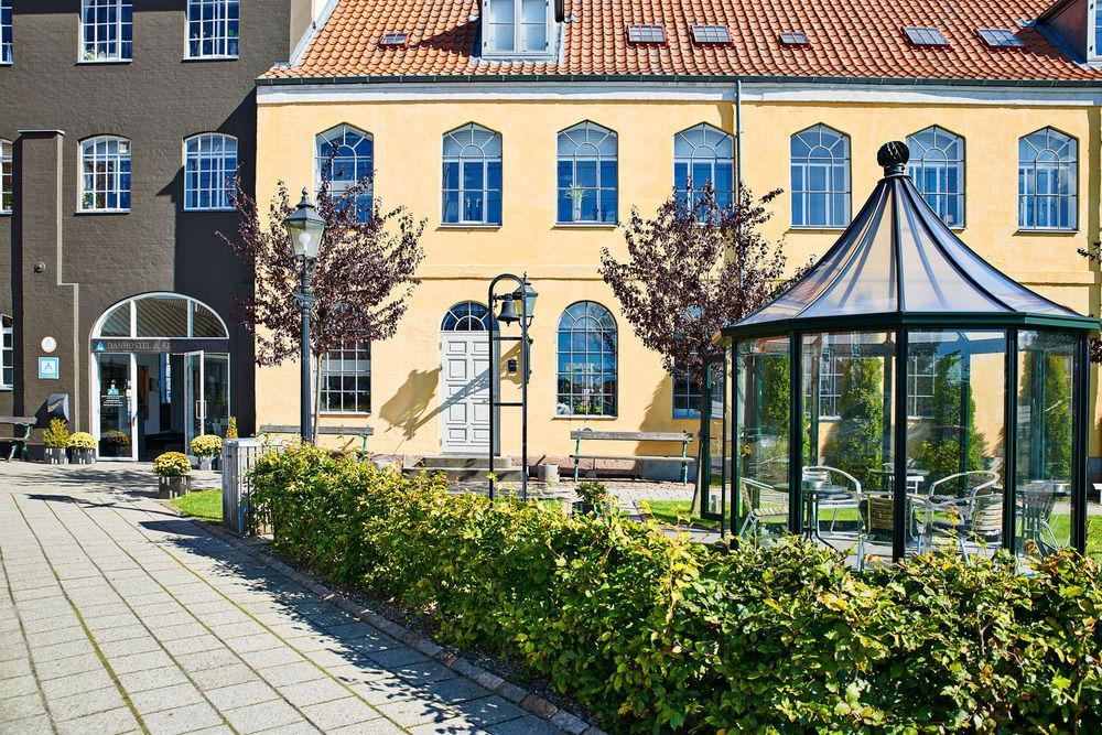 Stoberiet Hostel Svendborg Exterior photo The Danish National Museum of Pharmacy