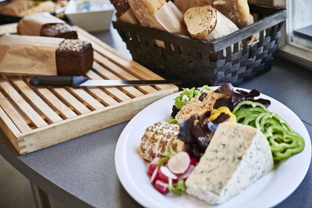 Stoberiet Hostel Svendborg Exterior photo A cheese platter